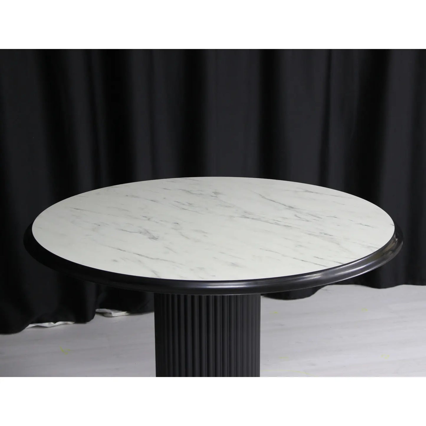 Фиксирана кръгла маса Belize Бял Мрамор