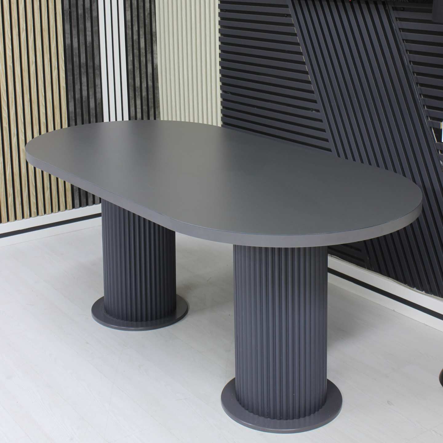 Фиксирана овална маса Boemia антрацит MDF